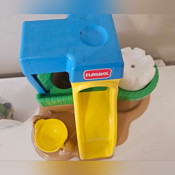 Vintage Playskool Weebles Playground and New Weebles - Picture 6 of 11